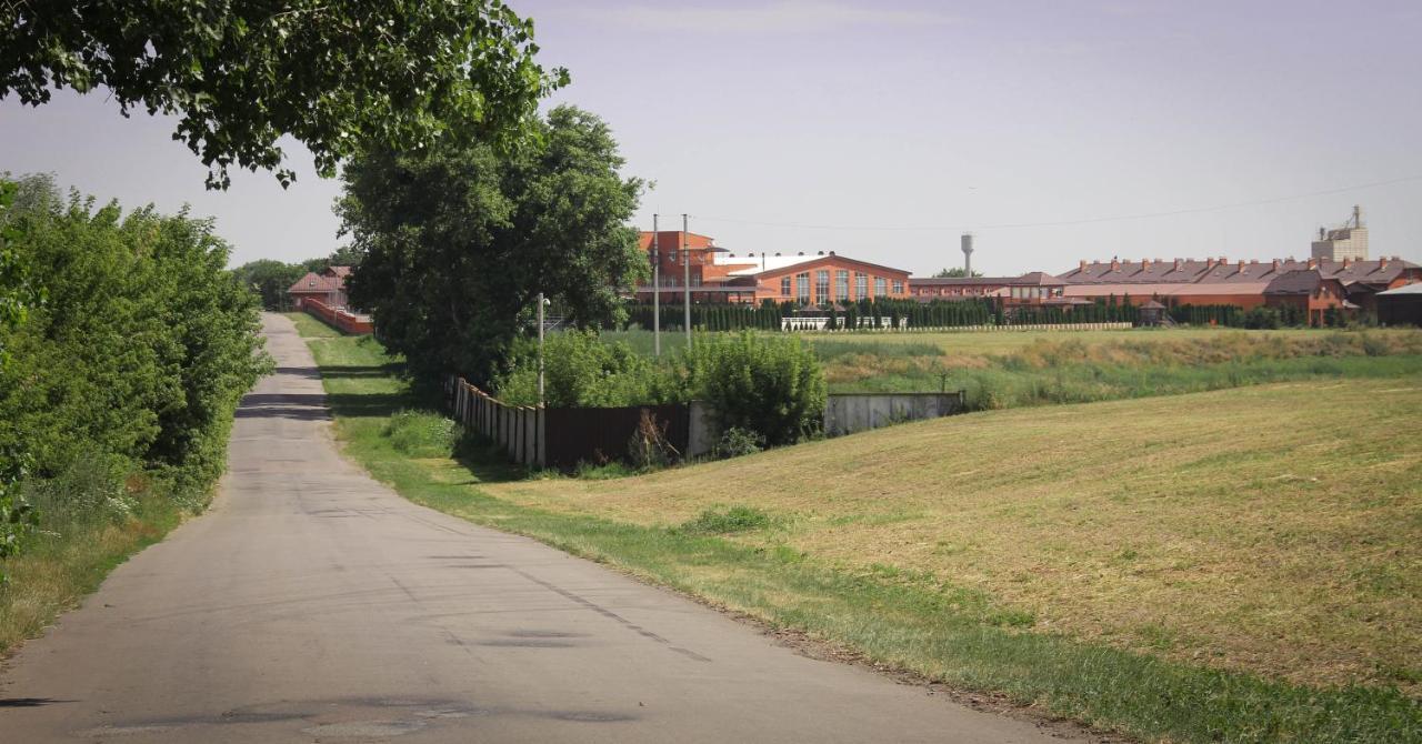 Parade Allure Zhashkiv Экстерьер фото